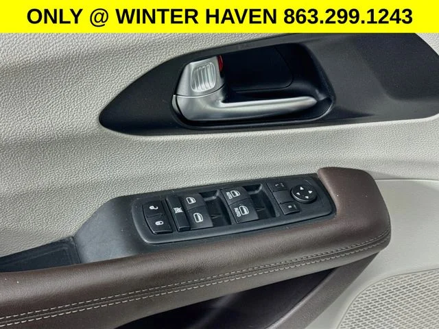Used 2020 White Chrysler Touring image 17