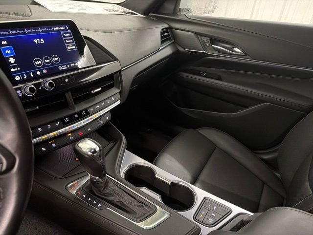 Used 2026 Summit White Cadillac Premium Luxury image 32