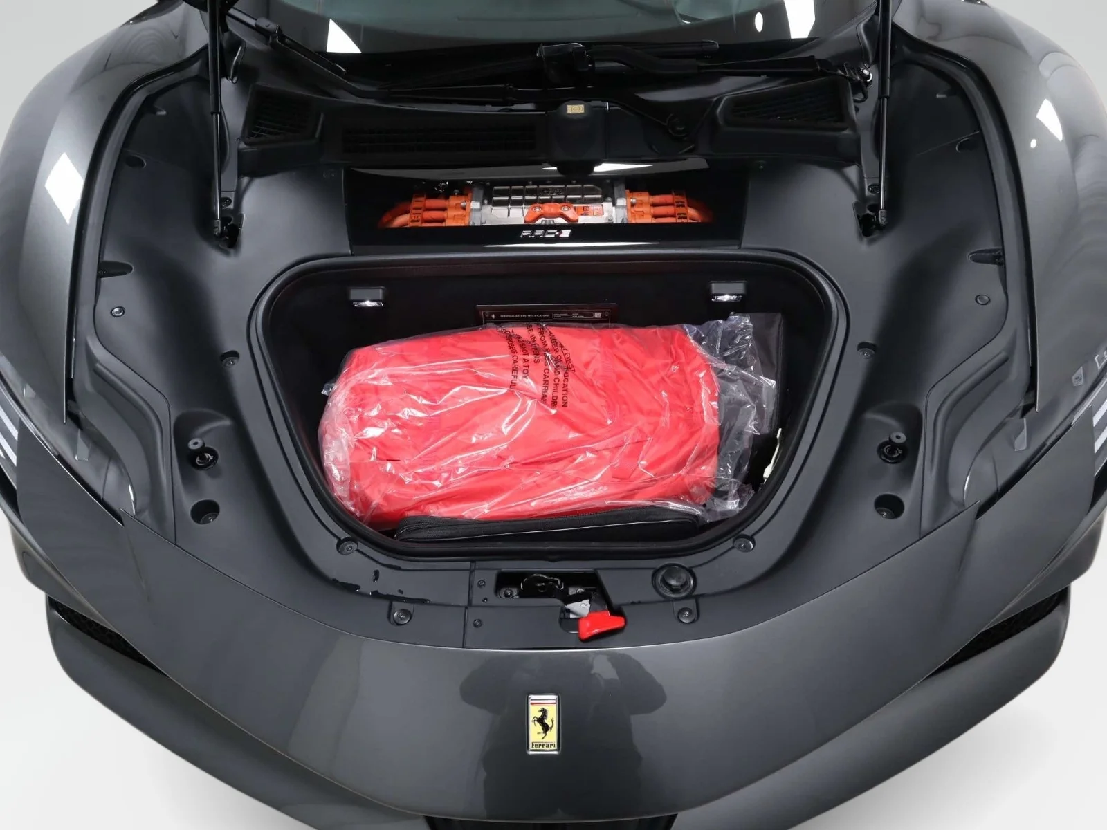 Used 2025 Grigio Silverstone Metallic Ferrari Convertible image 20
