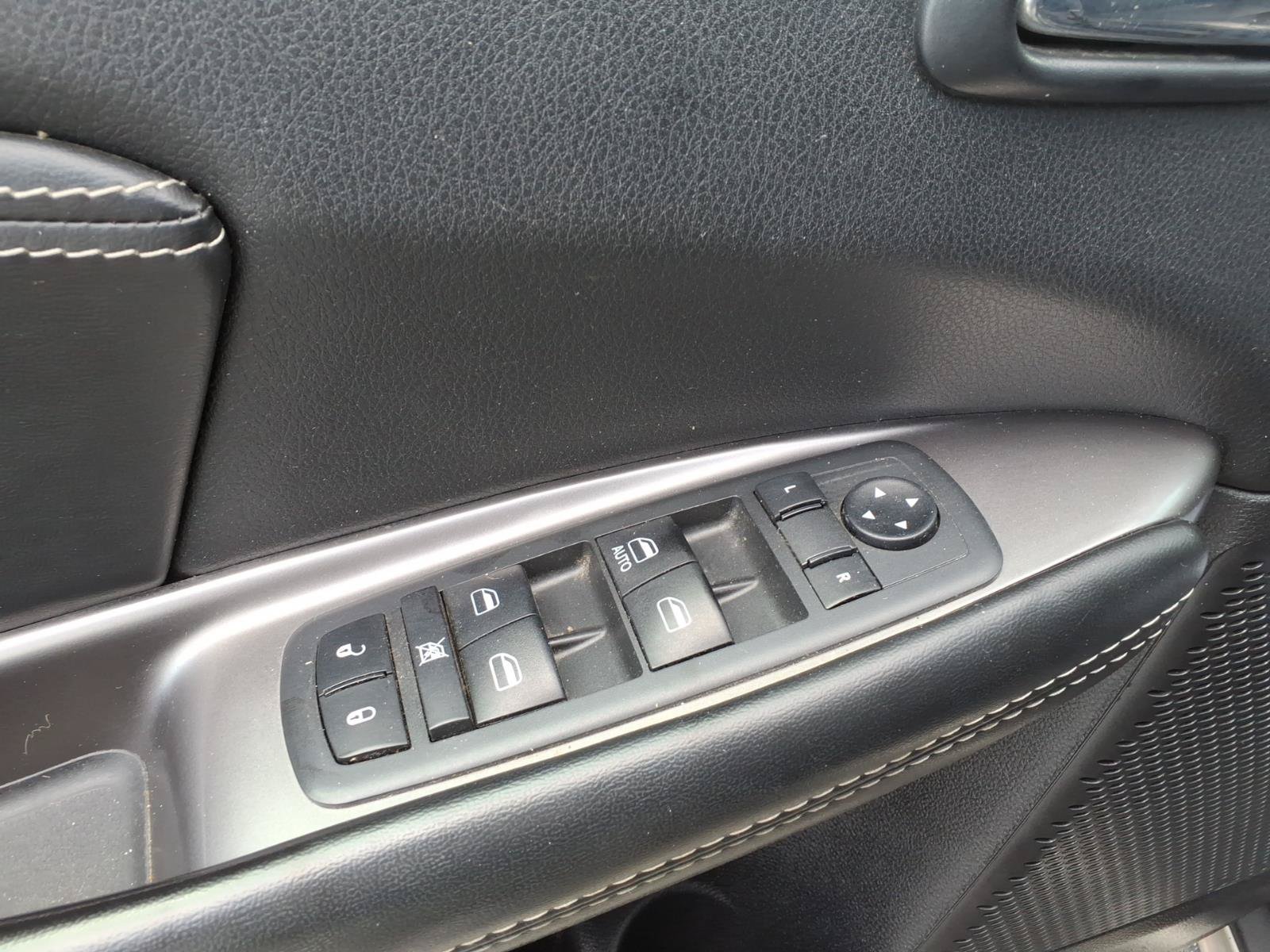 Used 2019 Pitch Black Clearcoat Dodge Crossroad image 20