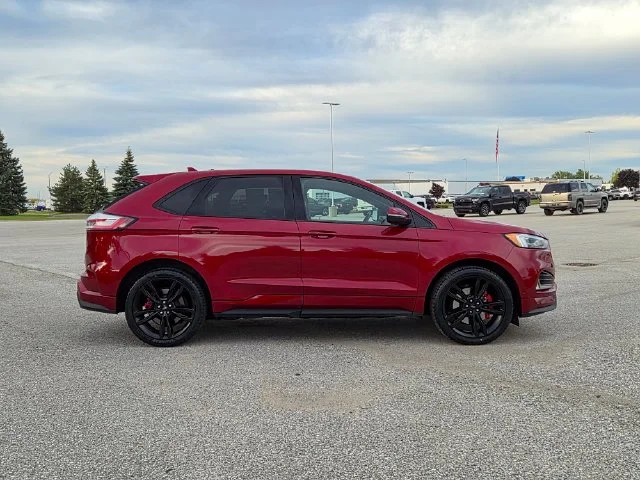Used 2019 Red Ford ST image 4