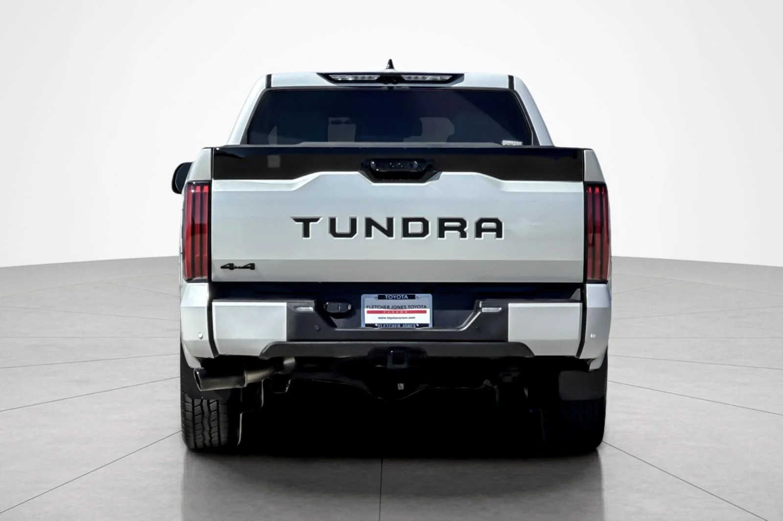 Certified Used 2026 Wind Chill Pearl Toyota Platinum image 4
