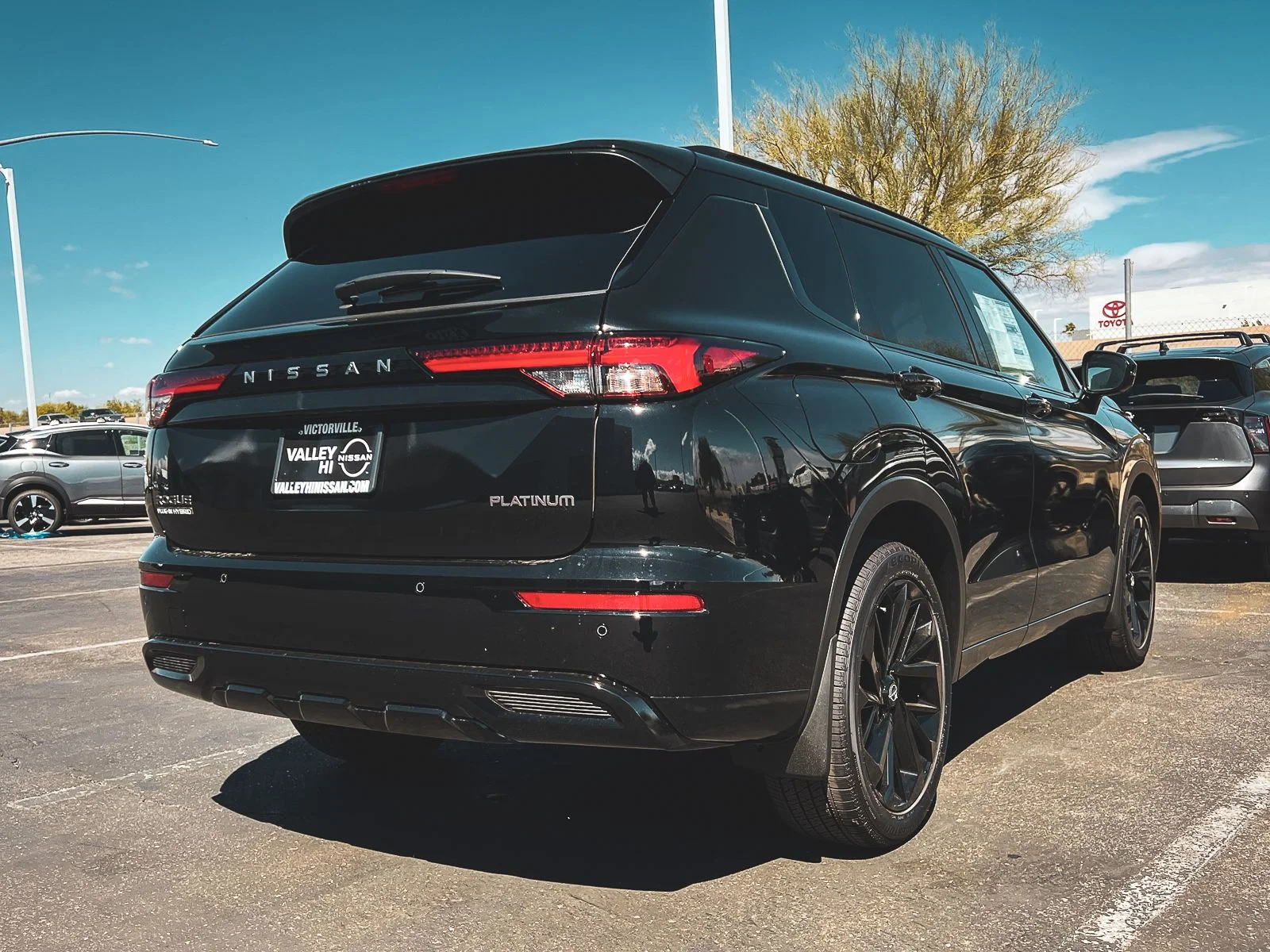 New 2026 Black Nissan Platinum image 3
