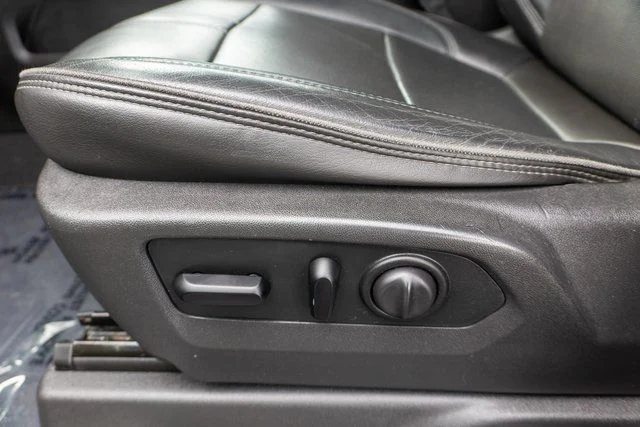 Used 2019 Beige Chevrolet High Country image 21