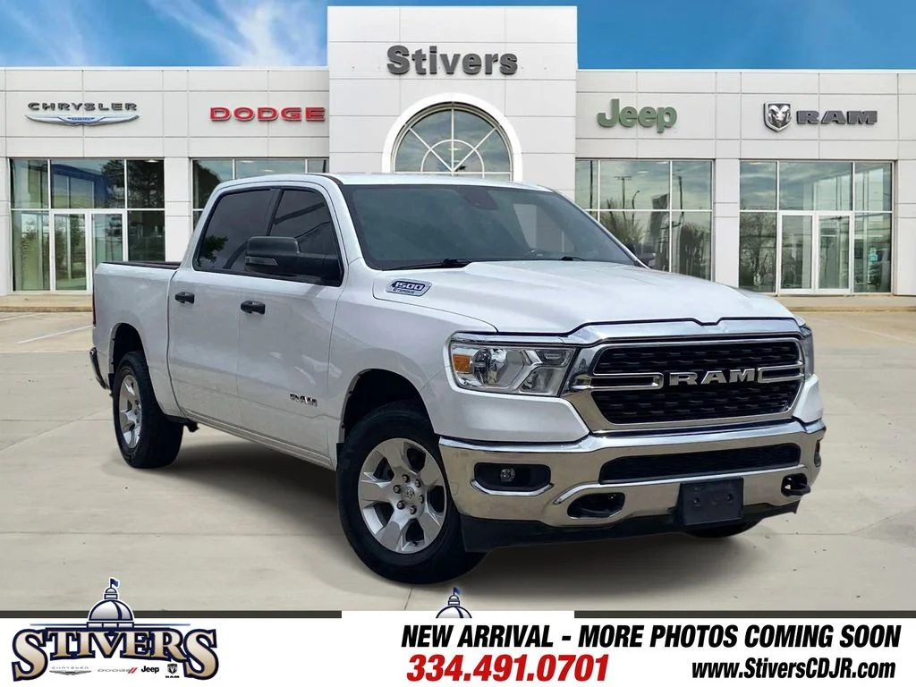 2023 RAM 1500 Big Horn/Lone Star 4x4 Crew Cab 5'7's photo