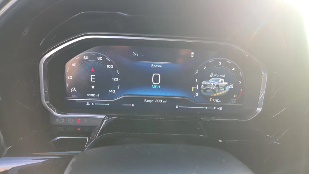 Used 2025 Gray Chevrolet LT image 18