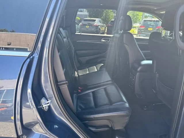 Used 2019 Pacific Blue Clearcoat Jeep Limited image 10