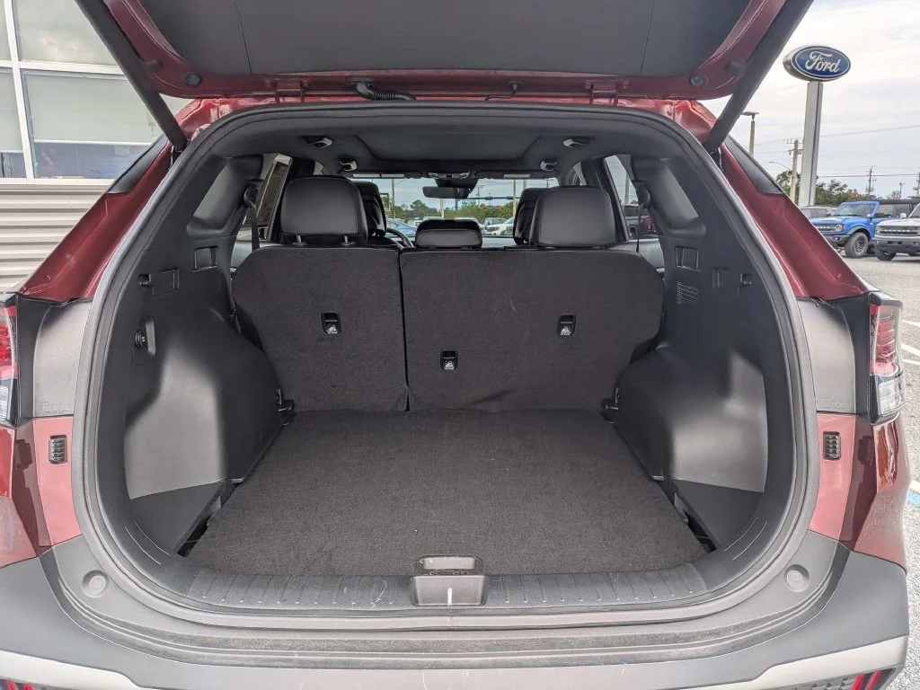 Certified Used 2024 Red Kia X-Line image 12