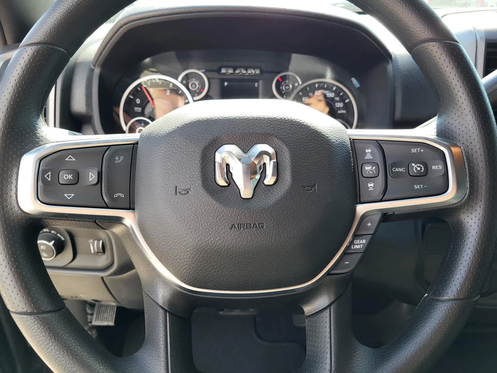 2026 RAM 2500 Tradesman - Photo 16