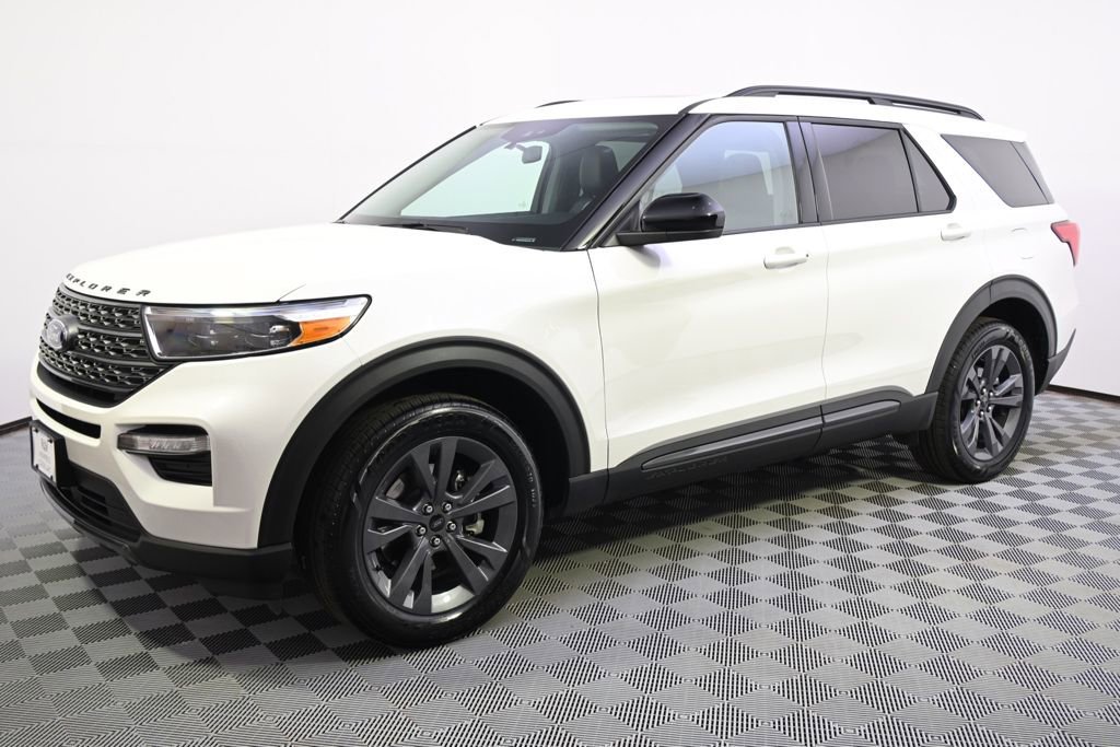 Used 2023 Ford Explorer XLT with VIN 1FMSK8DH5PGA55770 for sale in Minneapolis, Minnesota
