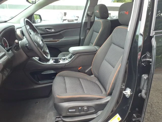 2023 GMC Acadia AT4 - Photo 19