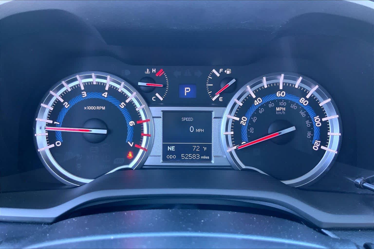 Used 2018 Magnetic Gray Metallic Toyota SR5 Premium image 25