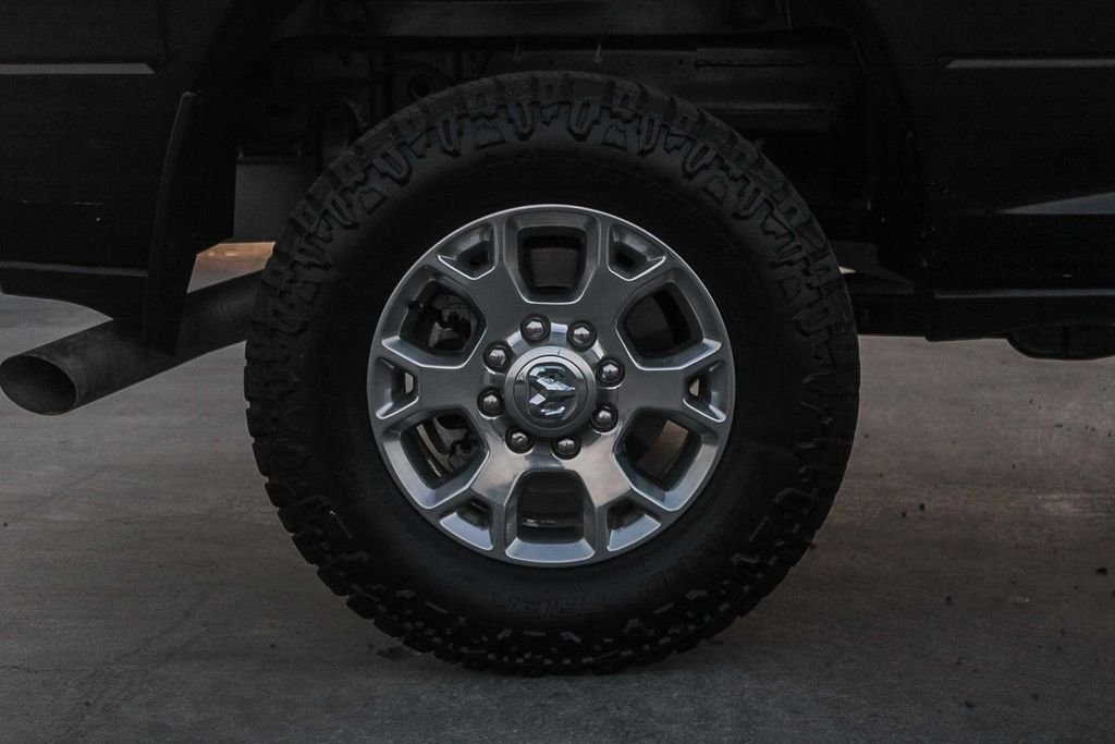 Used 2024 Diamond Black Ram Laramie image 12
