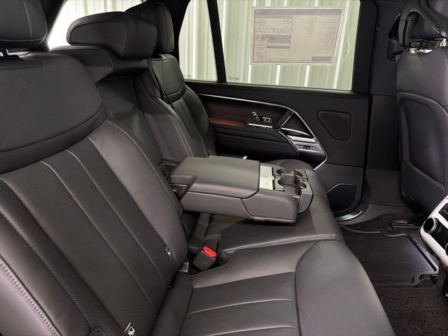 New 2026 Santorini Black Land Rover SE image 21