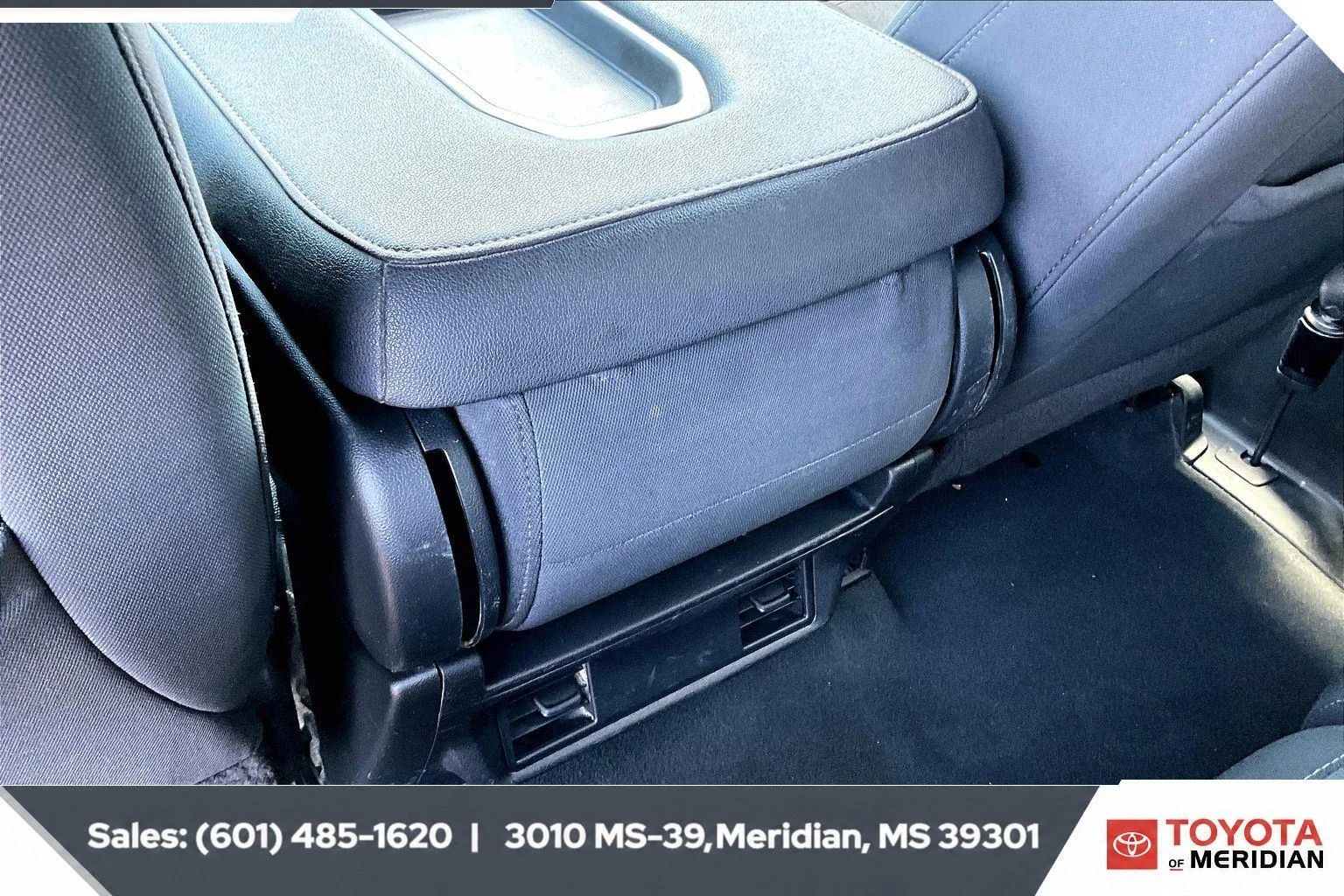 Used 2023 Summit White Chevrolet Custom image 24