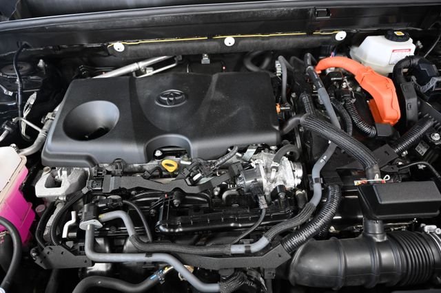 2023 Toyota Venza LE - Photo 31