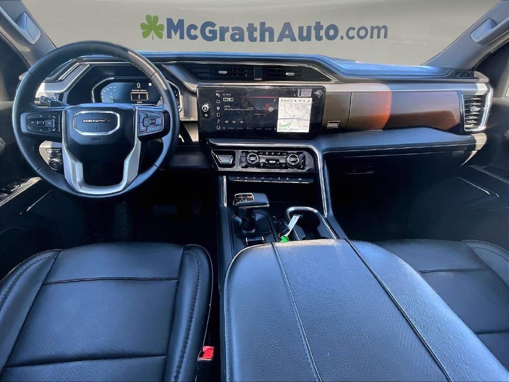 Used 2023 White GMC Denali image 9