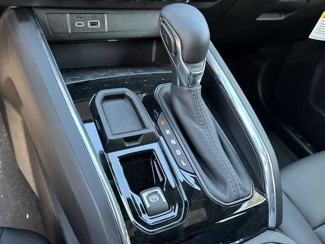 2026 GMC Canyon Elevation - Photo 18