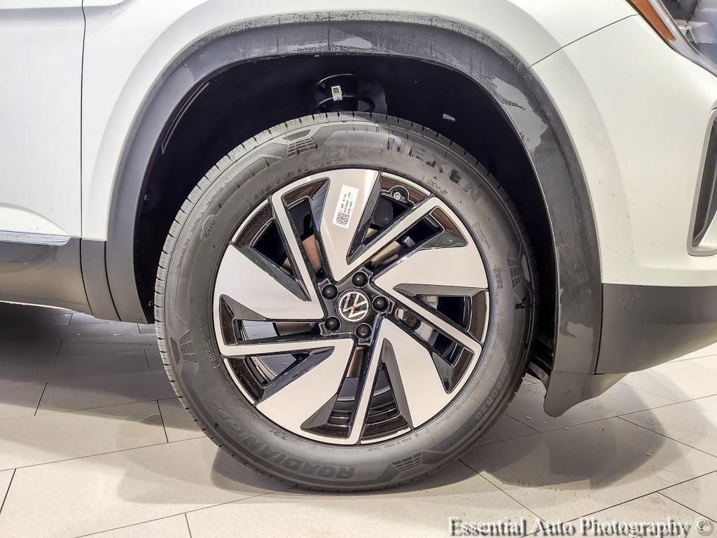 New 2026 Opal White Pearl Volkswagen SEL image 6