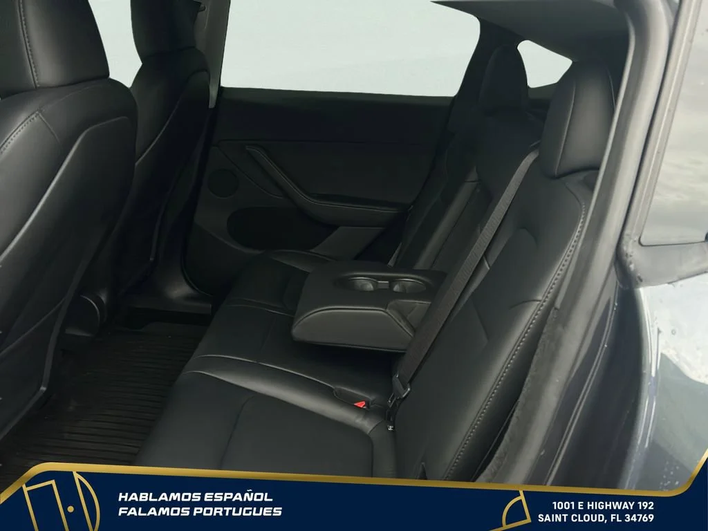 Used 2024  Tesla Long Range image 16