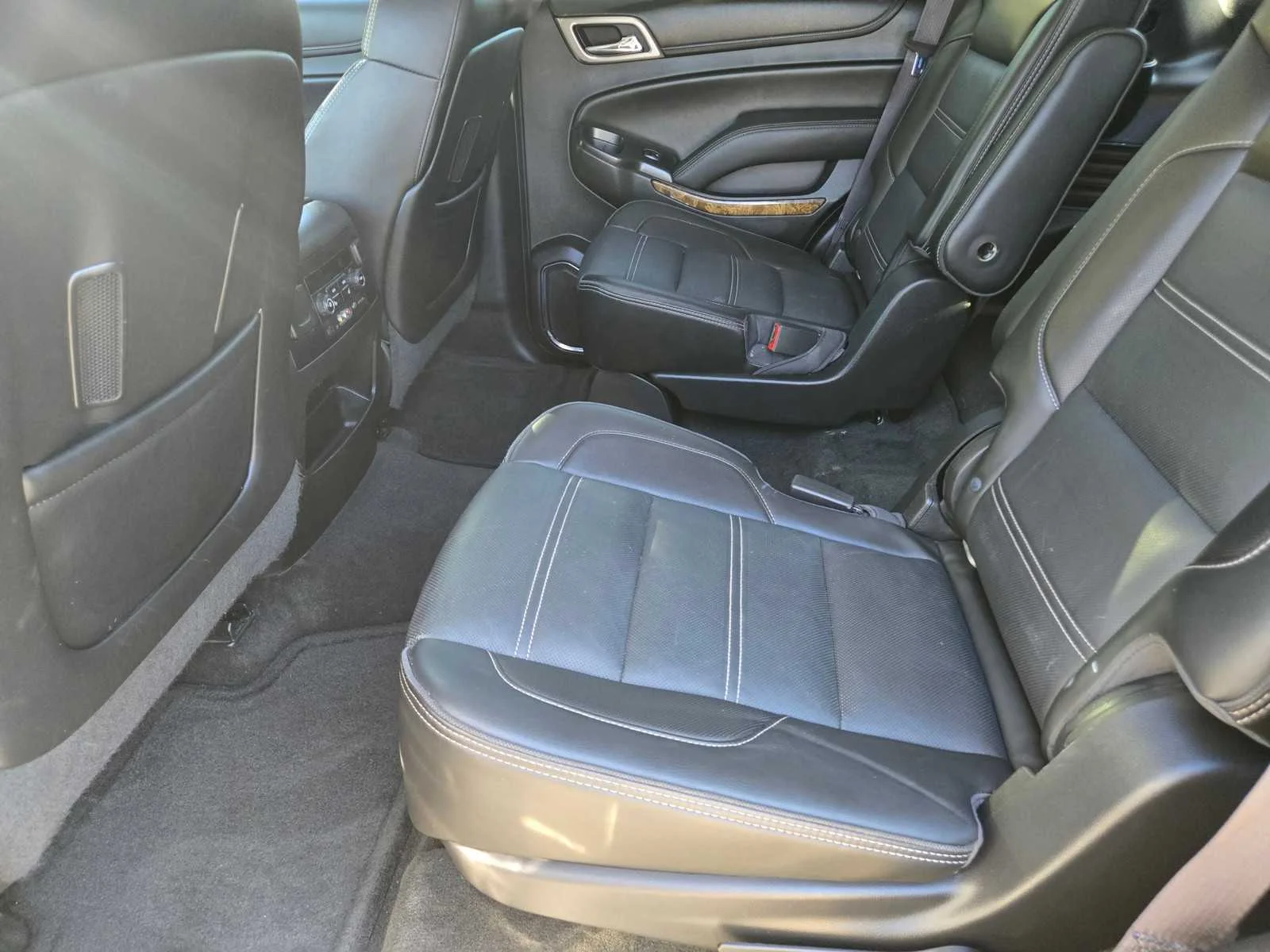 Used 2015 ONYX BLACK GMC Denali image 11