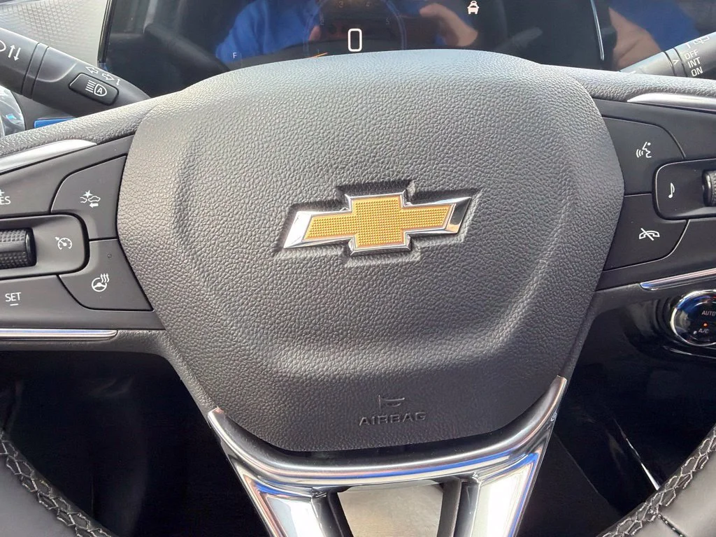 New 2026 Summit White Chevrolet LT image 11