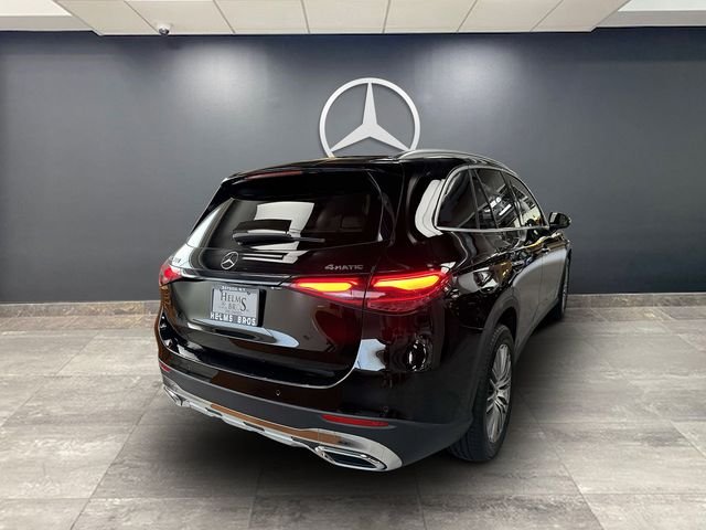 Used 2024 Black Mercedes-Benz GLC 300 image 4