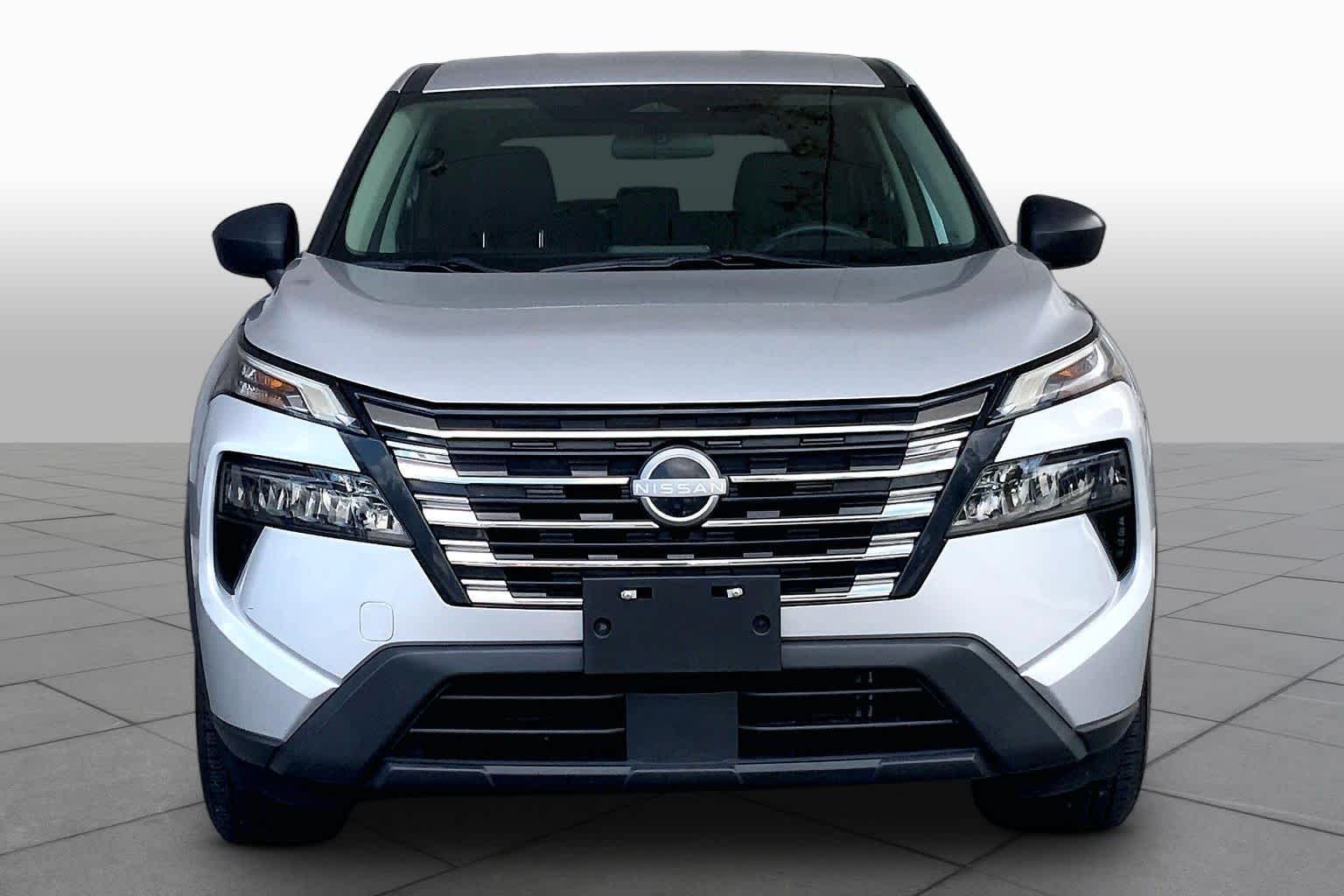 Used 2024 Brilliant Silver Metallic Nissan S image 4