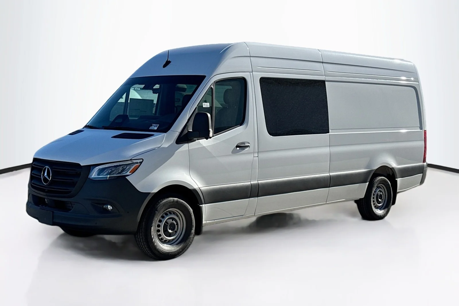 2026 Mercedes-Benz Sprinter 2500 170 WB HO High Roof's photo