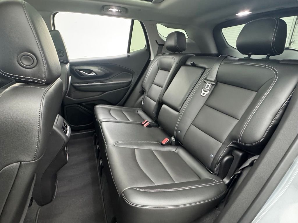 Used 2023 Sterling Metallic GMC SLT image 40