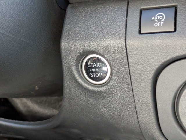 Used 2025 White Nissan S image 24