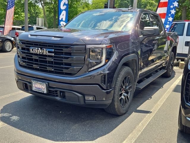 Used 2023 Titanium Rush Metallic GMC Elevation image 22