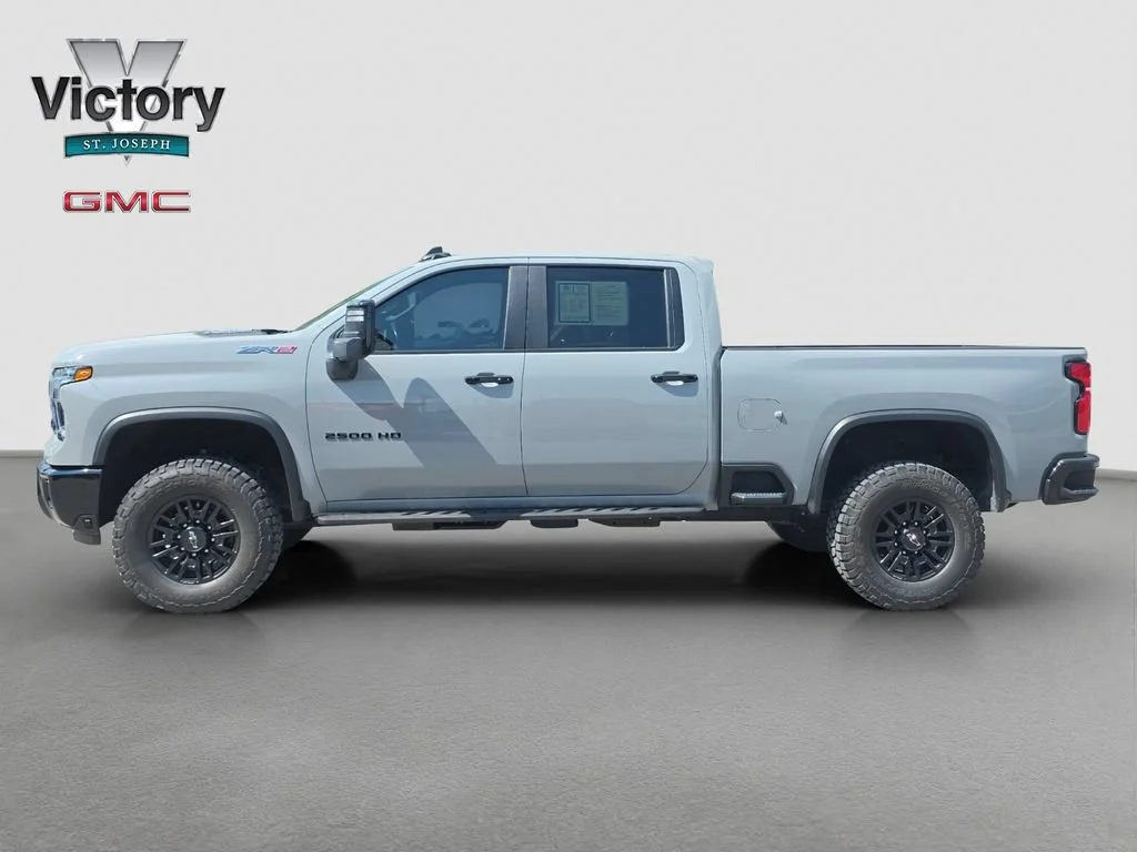 Used 2025 Slate Gray Metallic Chevrolet ZR2 image 6