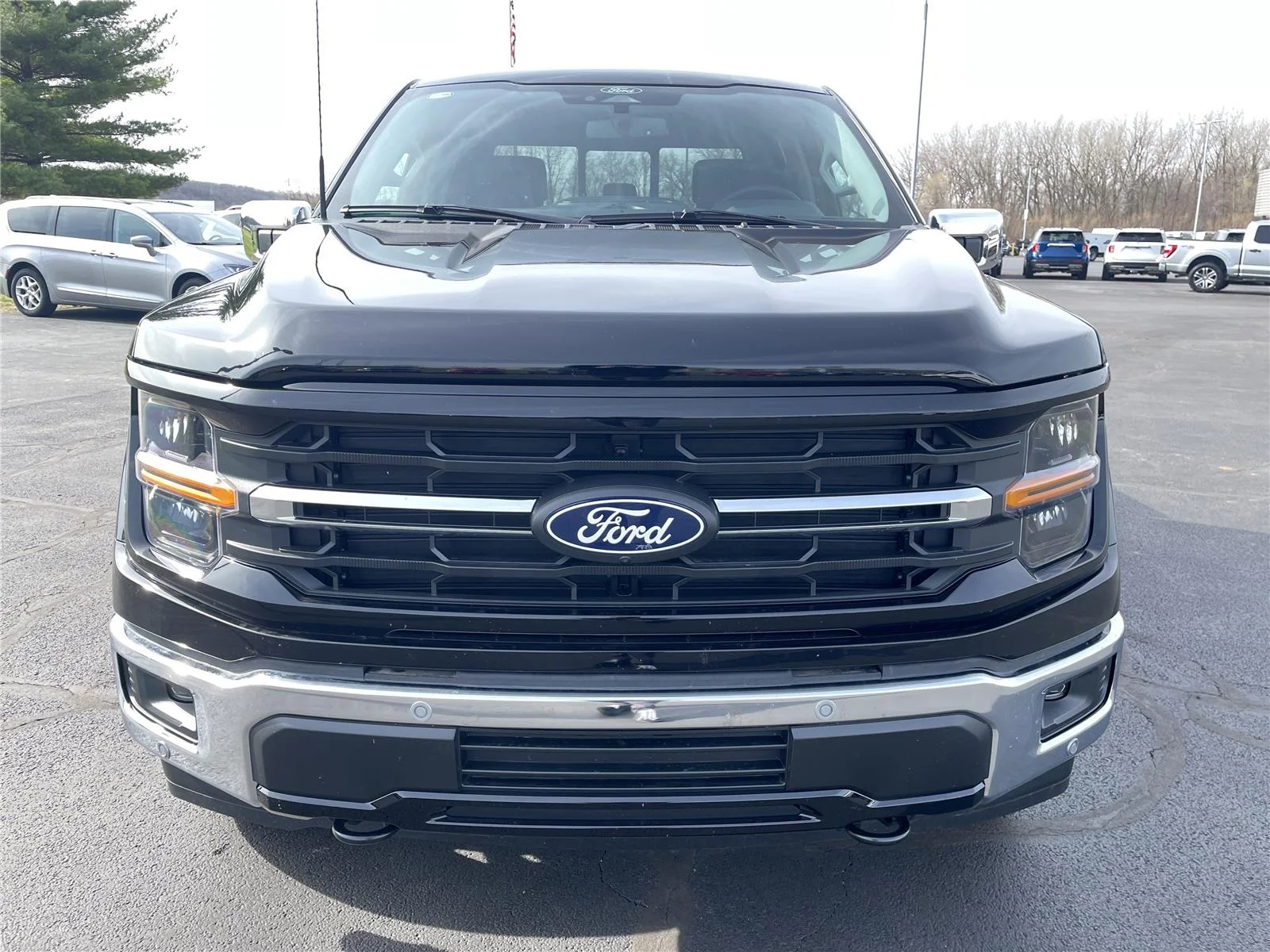 New 2026 Agate Black Metallic Ford XLT image 11