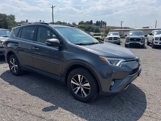 2018 Toyota RAV4 XLE