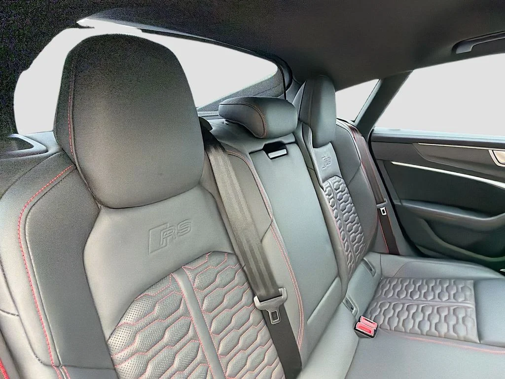 Used 2022  Audi 4.0T image 30