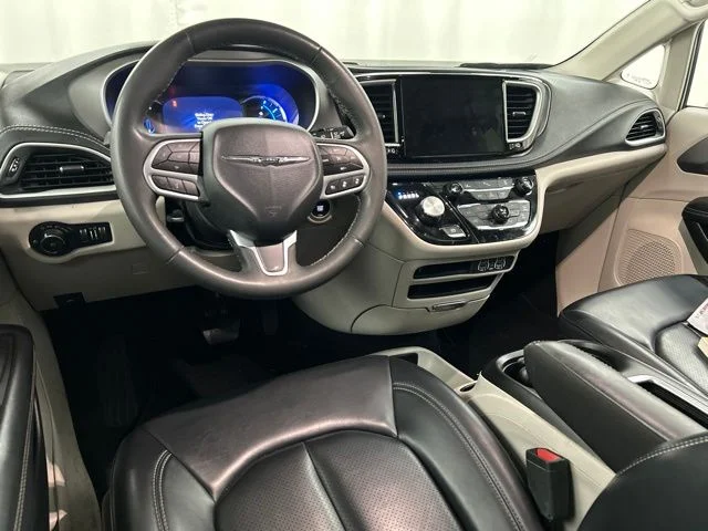 Used 2023 White Chrysler Touring L image 20