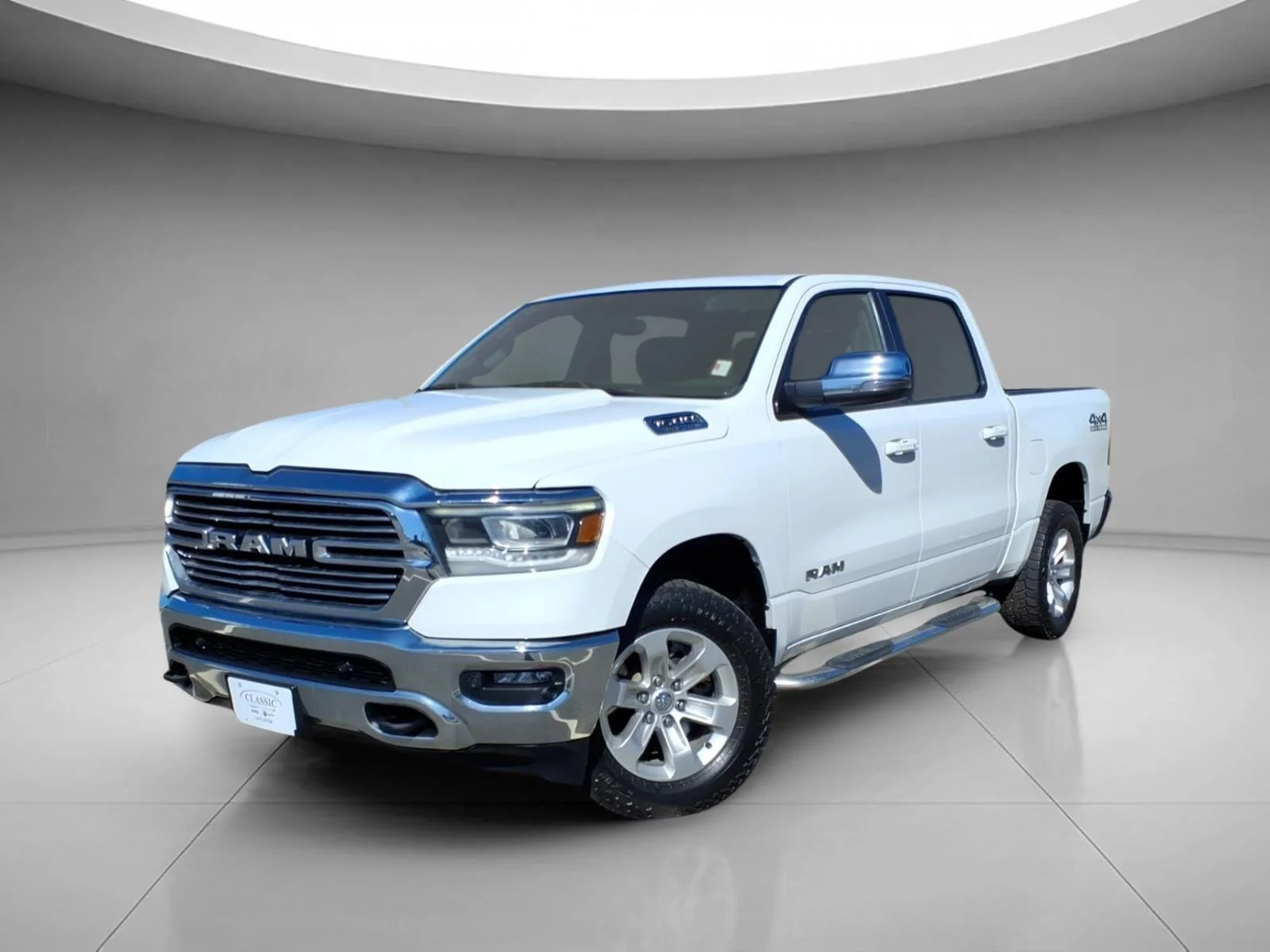 2023 RAM 1500 Laramie 4x4 Crew Cab 5'7's photo