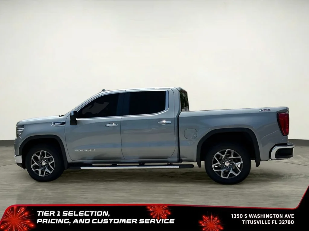 Used 2023 Sterling Metallic GMC SLT image 4