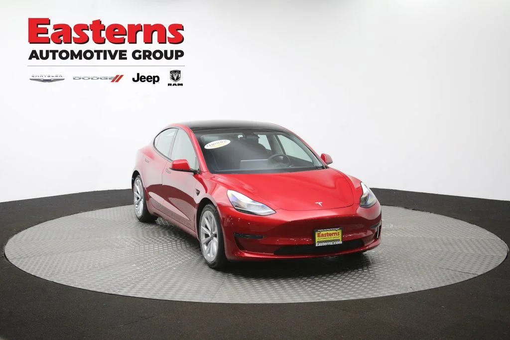 Used 2021 Red Tesla Standard Range Plus image 43