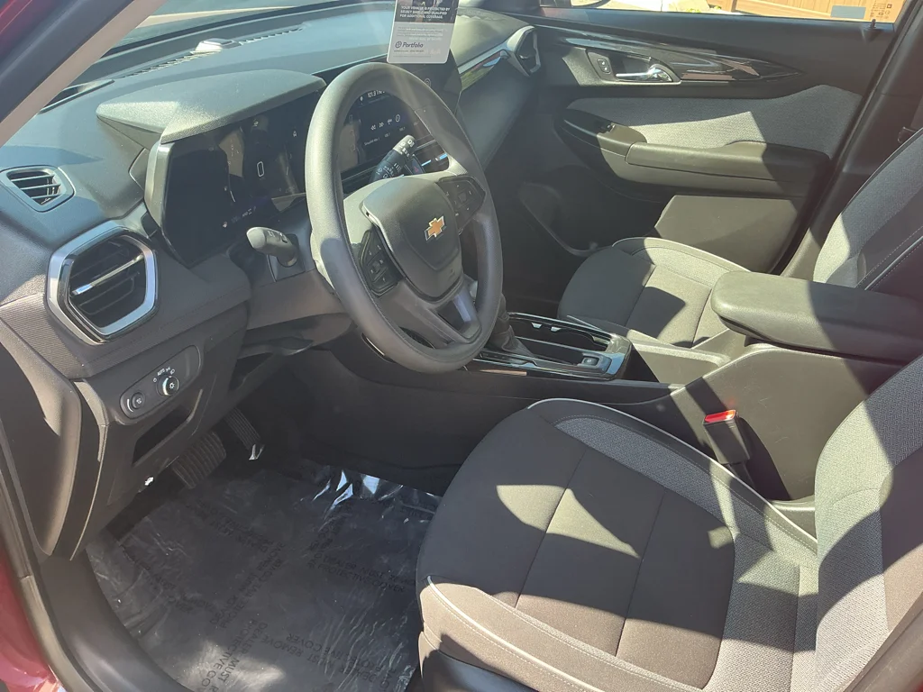 Used 2025 Crimson Metallic Chevrolet LT image 11
