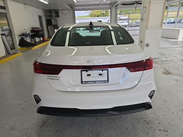 Used 2024 White Kia LXS image 4