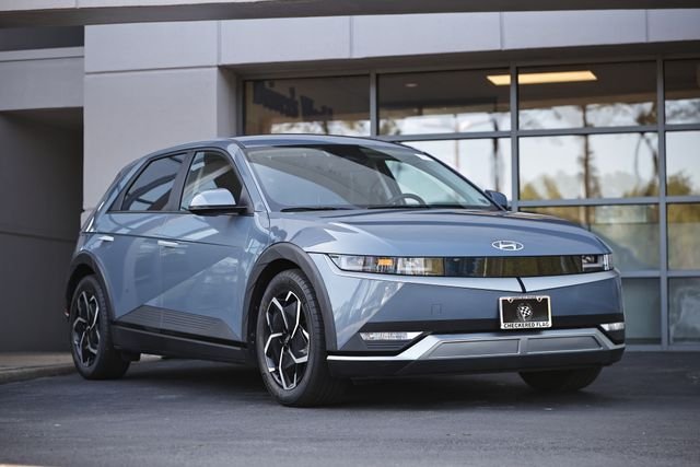 2024 Hyundai IONIQ 5 SE