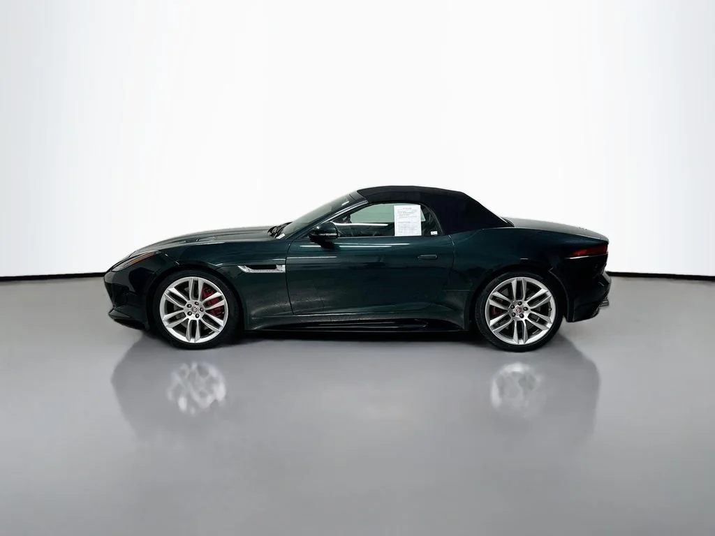 Used 2016  Jaguar R image 2