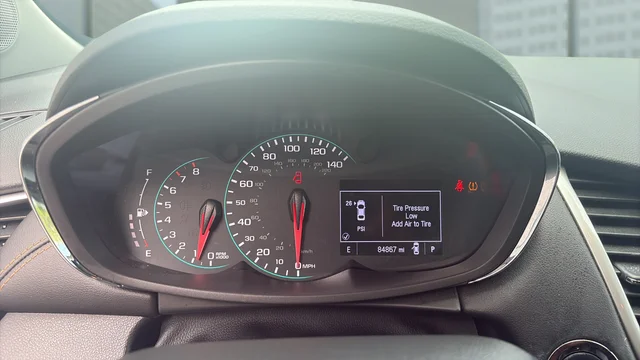 Used 2019 White Chevrolet LT image 21