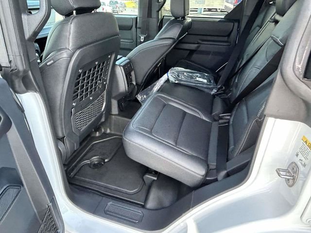 New 2026 Oxford White Ford Badlands image 6