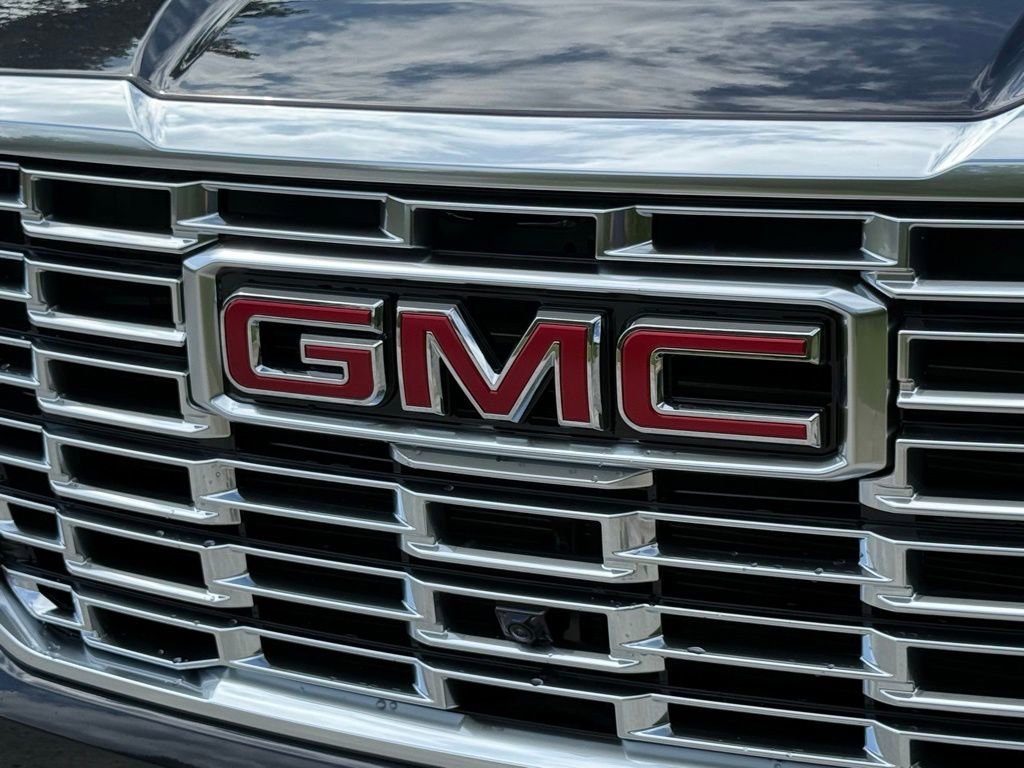 2026 GMC Yukon XL Denali - Photo 7