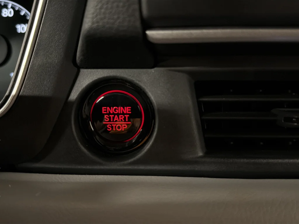 Used 2025 Blue Honda Touring image 12