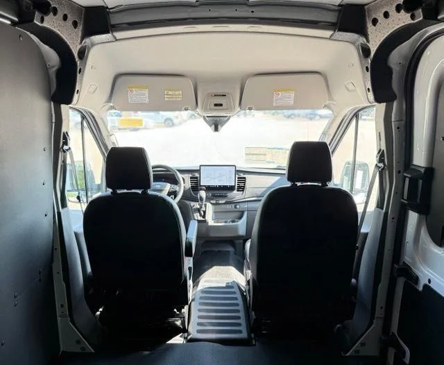 New 2026 Oxford White Ford Cargo Van image 27