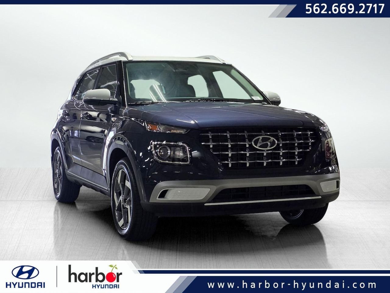 2026 Hyundai Venue SEL w/ 2-Tone Roof IVT's photo